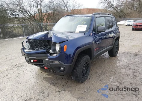 2018 Jeep Renegade Trailhawk 4X4 из США, поврежденный, VIN ZACCJBCB2JPH28255